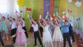 группа "Лучики" Выпускной бал (24.05.2018г.)
