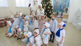 Новогодний утренник гр "Дельфинчики" (28.12.2023)